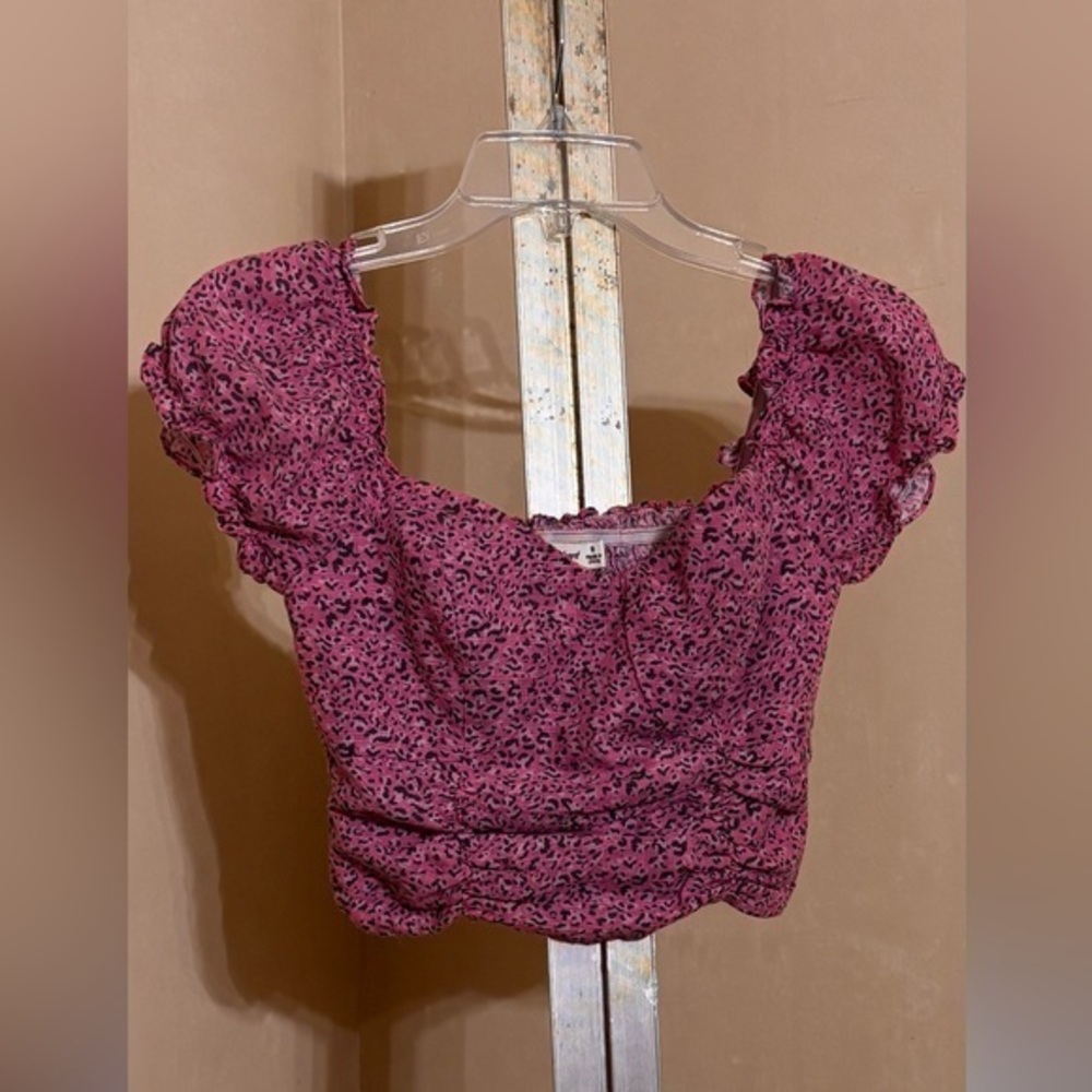 Runaway Heart Women's Pink Patterned Crop Top Sz 8